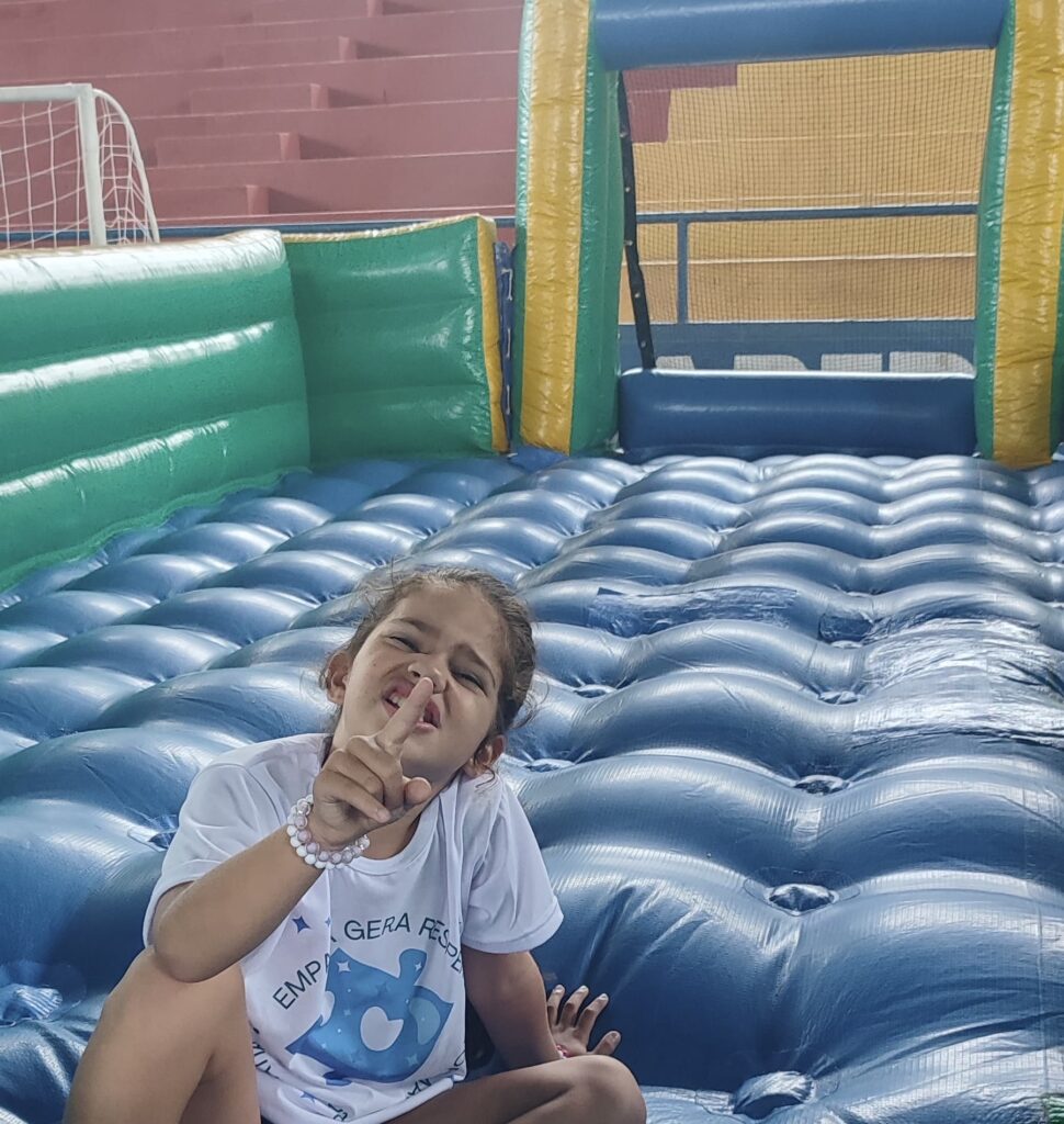 dc1204f2-7853-4ba3-91d1-577941b5dcfd-970x1024 4ª Caminhada pela Conscientização do Autismo reúne mais de 60 famílias em Itaperuna